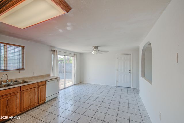 6601 W MONTE VISTA Road, Phoenix, AZ 85035