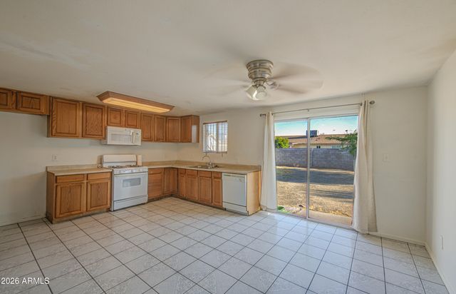 6601 W MONTE VISTA Road, Phoenix, AZ 85035