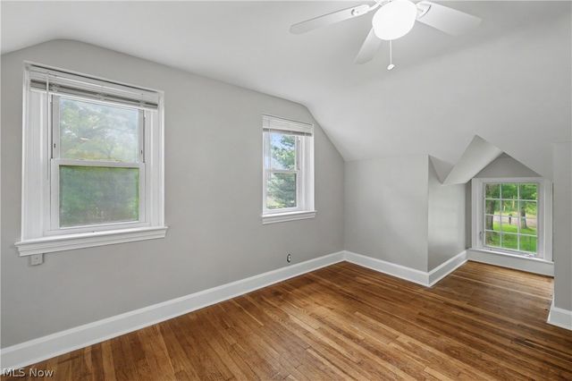 1808 W Comet Road, New Franklin, OH 44614