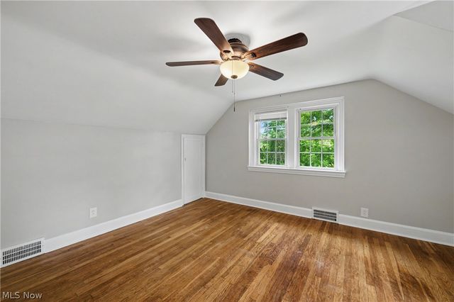 1808 W Comet Road, New Franklin, OH 44614