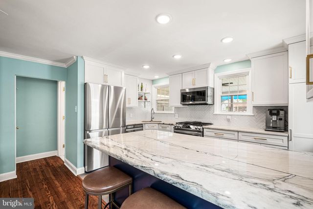 1006 W BRIDGE ST, Phoenixville, PA 19460