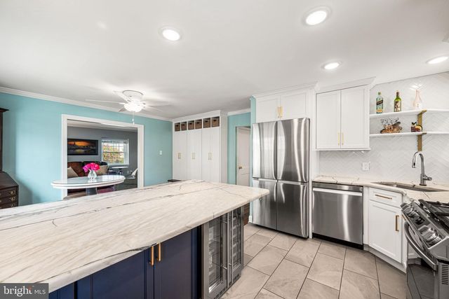1006 W BRIDGE ST, Phoenixville, PA 19460