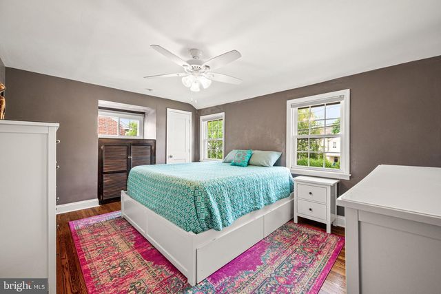 1006 W BRIDGE ST, Phoenixville, PA 19460
