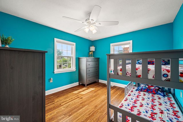 1006 W BRIDGE ST, Phoenixville, PA 19460