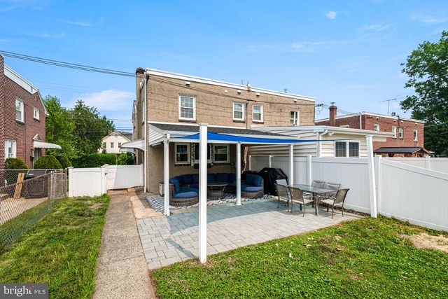1006 W BRIDGE ST, Phoenixville, PA 19460