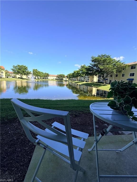 8274 Key Royal CIR # 1012, Naples, FL 34119