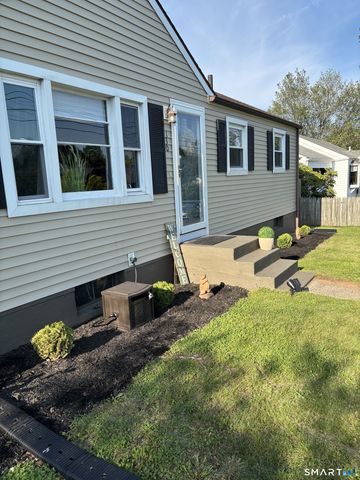 130 Round Hill Road, Meriden, CT 06450