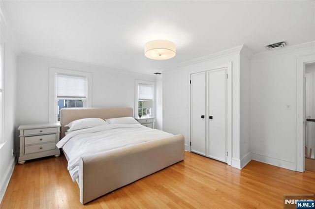 37 Oak Street, Tenafly, NJ 07670