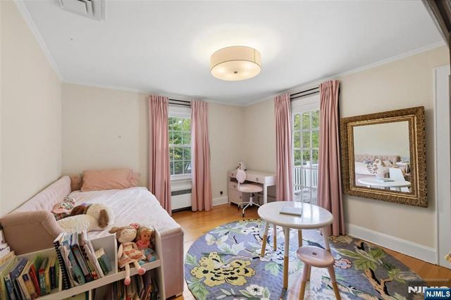 37 Oak Street, Tenafly, NJ 07670