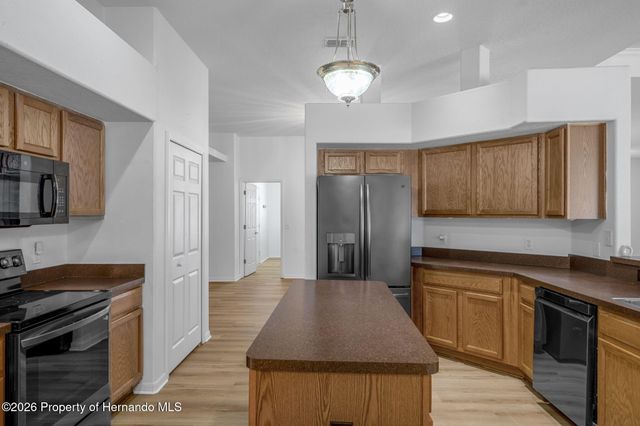 7285 Nightwalker Road, Weeki Wachee, FL 34613