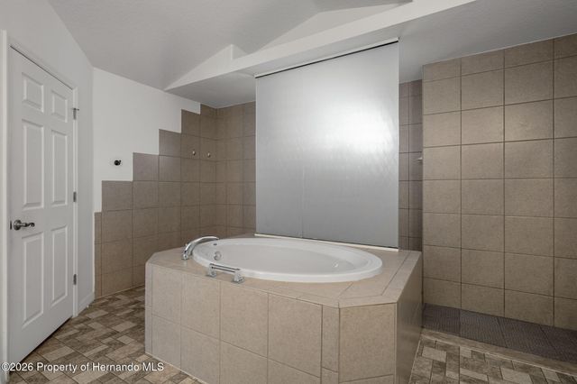 7285 Nightwalker Road, Weeki Wachee, FL 34613