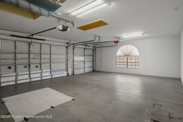 7285 Nightwalker Road, Weeki Wachee, FL 34613