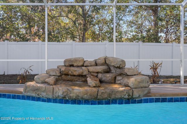 7285 Nightwalker Road, Weeki Wachee, FL 34613