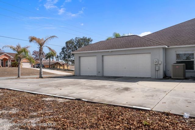 7285 Nightwalker Road, Weeki Wachee, FL 34613