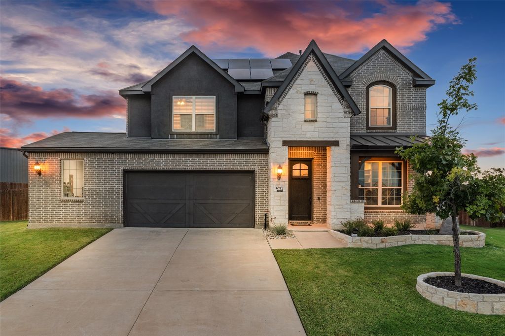 6712 Cedarhurst Court, Denton, TX 76226