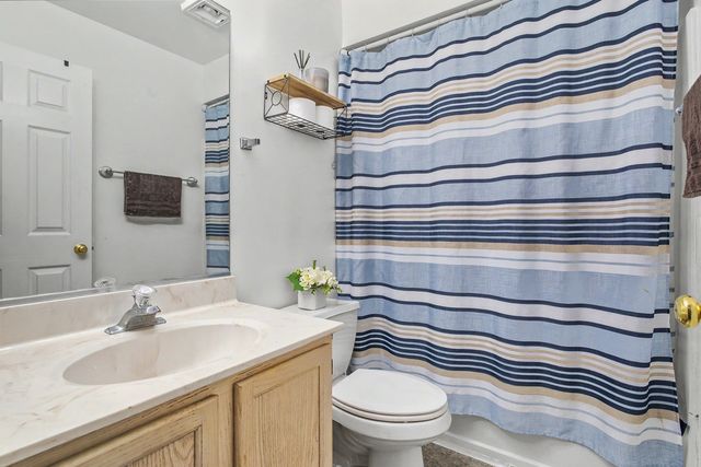 2157 Rossiter Parkway, Plainfield, IL 60586