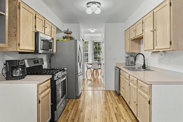 2157 Rossiter Parkway, Plainfield, IL 60586