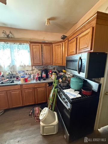 6 James Street, South River, NJ 08882