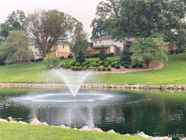 1520 E Swan Circle, Brentwood, MO 63144
