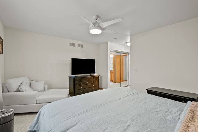 782 S Baldwin Lane, Romeoville, IL 60446