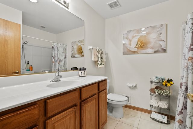 782 S Baldwin Lane, Romeoville, IL 60446