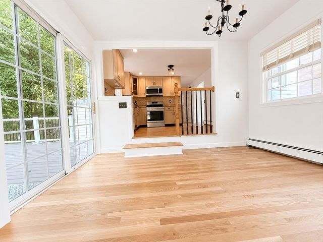 14 Appletree Rd, Tewksbury, MA 01876