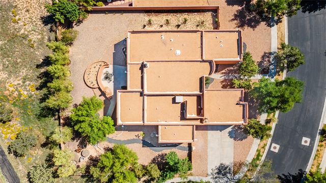 7 Westwind, Santa Fe, NM 87508