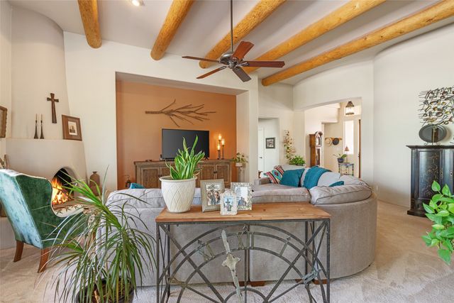 7 Westwind, Santa Fe, NM 87508