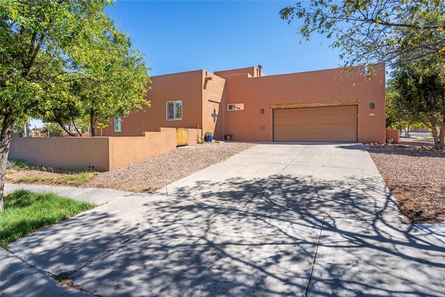 7 Westwind, Santa Fe, NM 87508