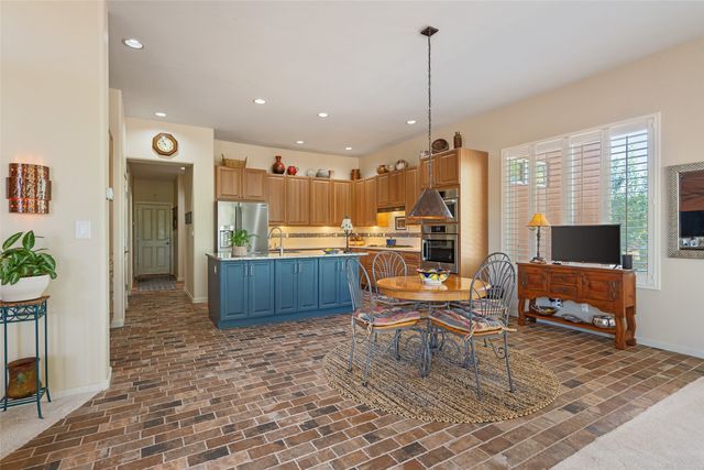 7 Westwind, Santa Fe, NM 87508