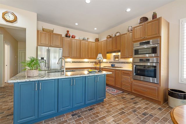 7 Westwind, Santa Fe, NM 87508