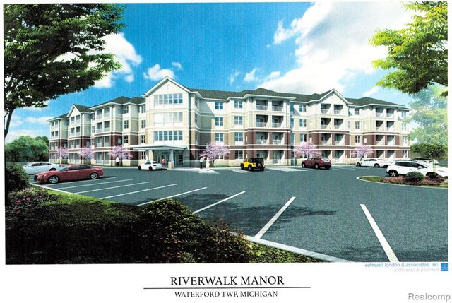 1727 Crescent Lake Road, Waterford, MI 48327