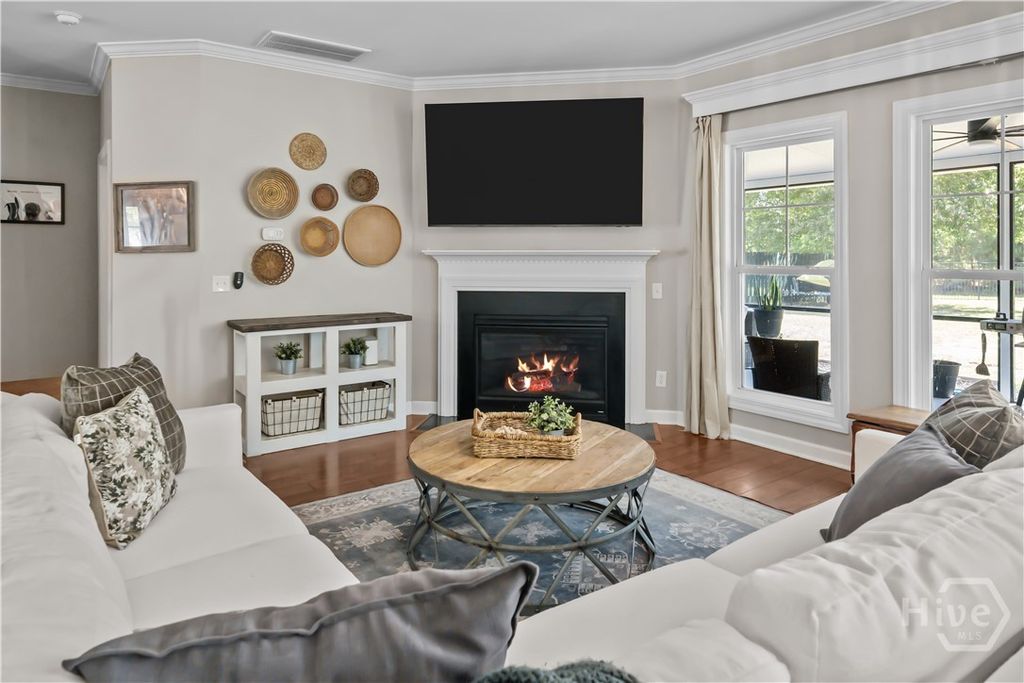 Image 19 of property listing at 240 Kingswood Drive, Richmond Hill, GA 31324