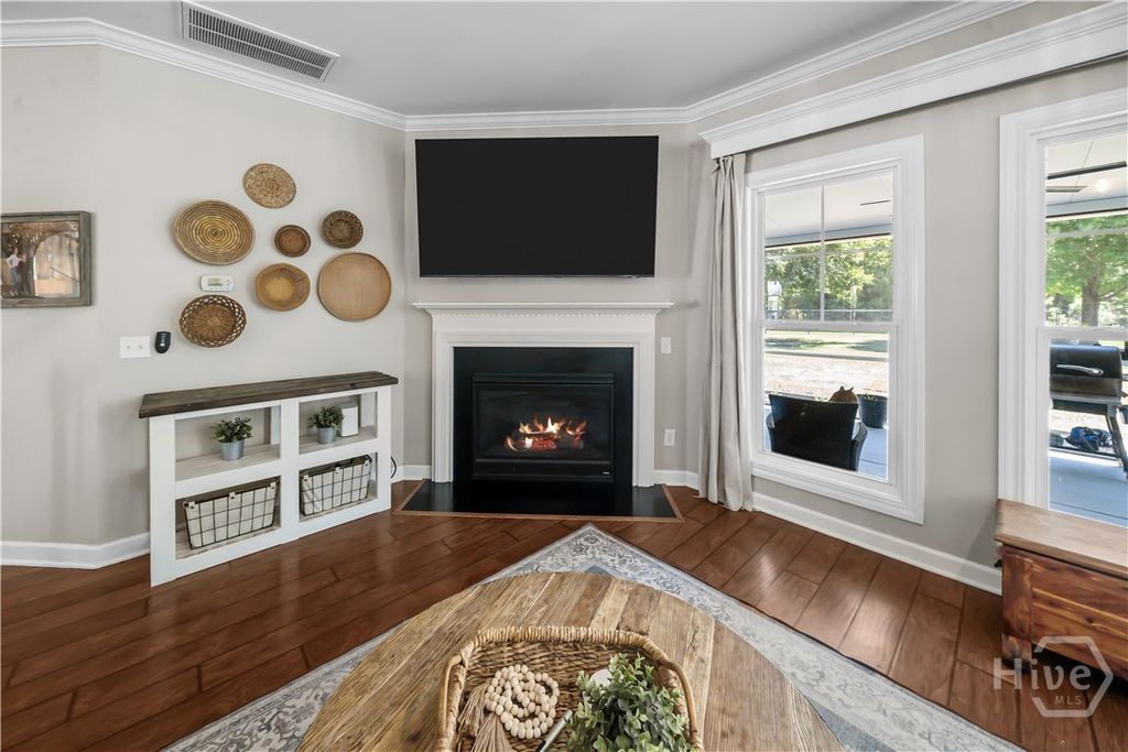 Image 22 of property listing at 240 Kingswood Drive, Richmond Hill, GA 31324