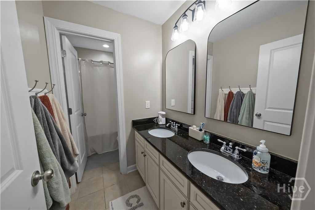 Image 52 of property listing at 240 Kingswood Drive, Richmond Hill, GA 31324