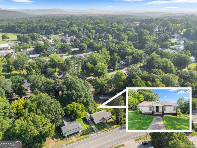 239 E Currahee Street, Toccoa, GA 30577