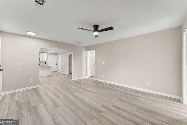 239 E Currahee Street, Toccoa, GA 30577