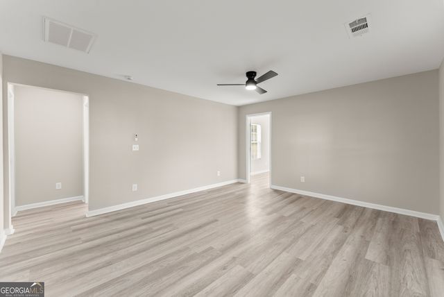 239 E Currahee Street, Toccoa, GA 30577