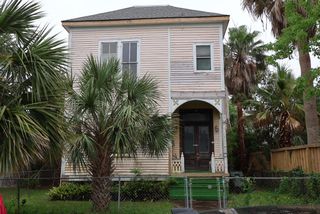 919 Winnie Street, Galveston, TX 77550