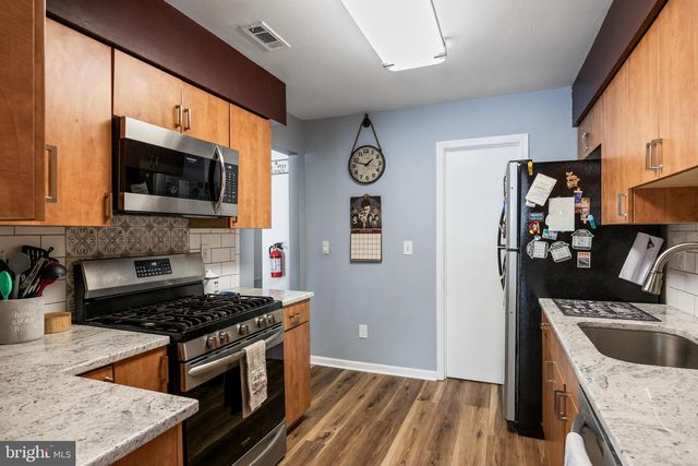 7 MARJORAM DR, Lumberton, NJ 08048