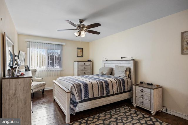 7 MARJORAM DR, Lumberton, NJ 08048