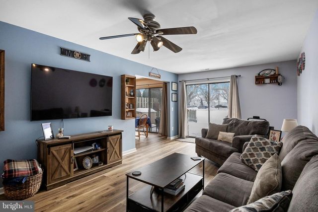 7 MARJORAM DR, Lumberton, NJ 08048