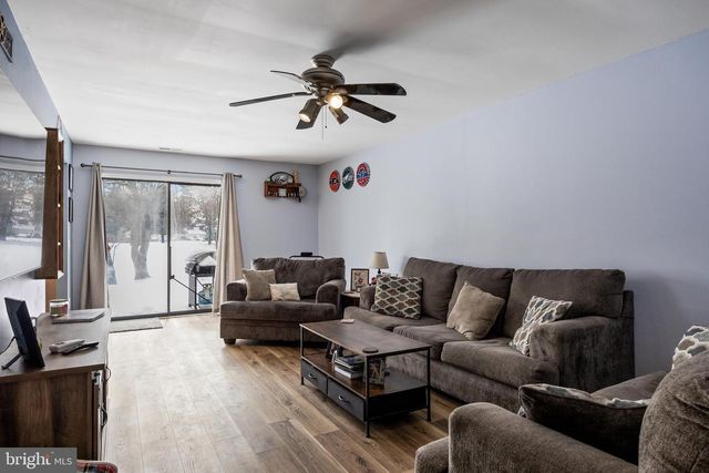 7 MARJORAM DR, Lumberton, NJ 08048