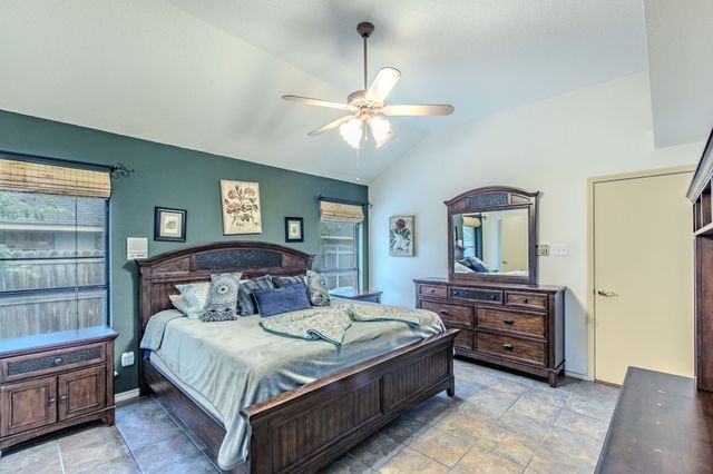 127 Mcalister Road, Burleson, TX 76028