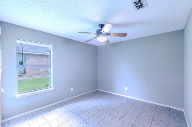 127 Mcalister Road, Burleson, TX 76028