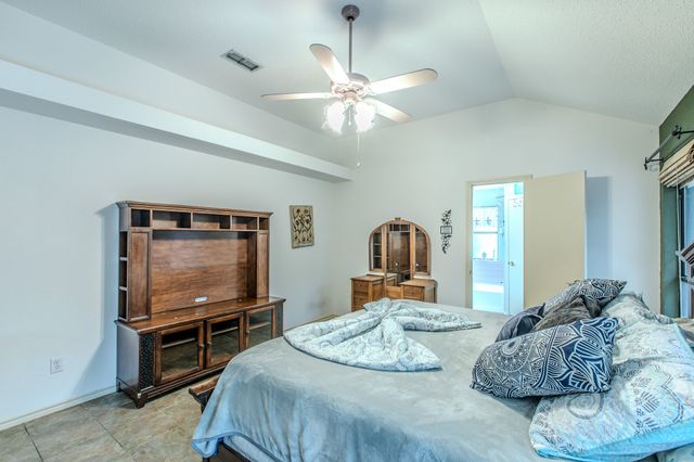 127 Mcalister Road, Burleson, TX 76028