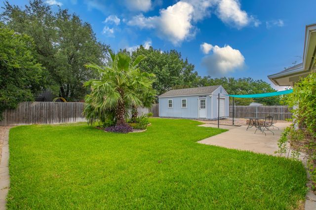 127 Mcalister Road, Burleson, TX 76028