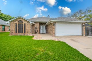 127 Mcalister Road, Burleson, TX 76028