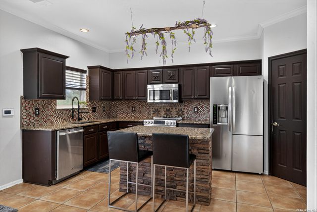 2210 CARDIGAN HL, San Antonio, TX 78232