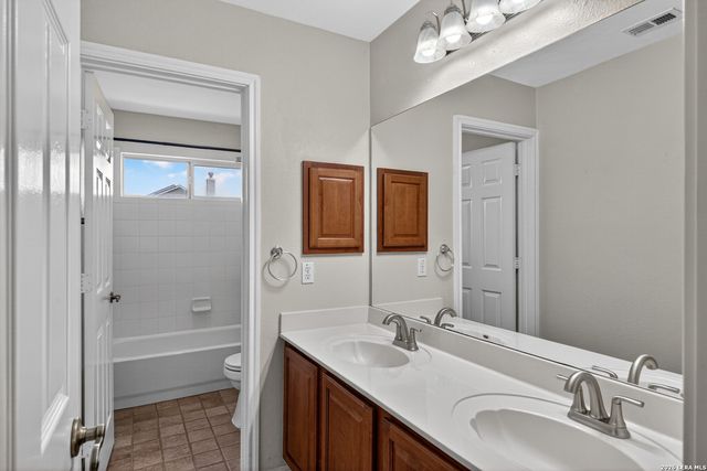 2210 CARDIGAN HL, San Antonio, TX 78232